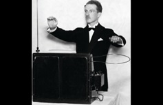 ../../_images/leon_theremin.jpg